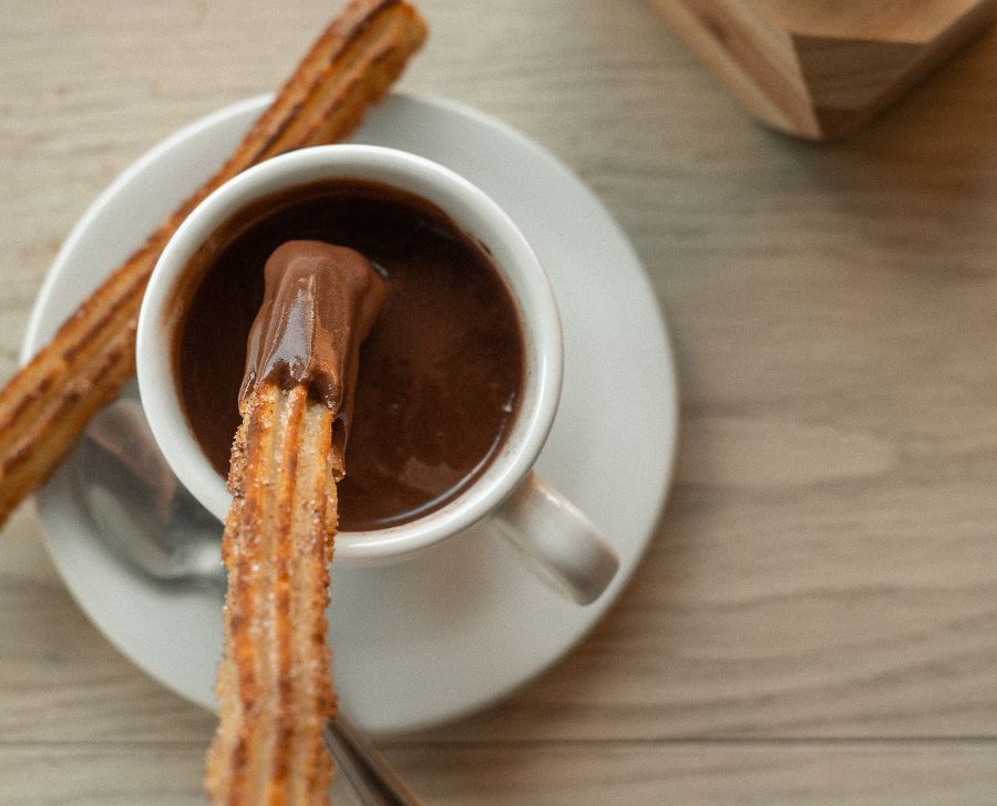 Churros y chocolate